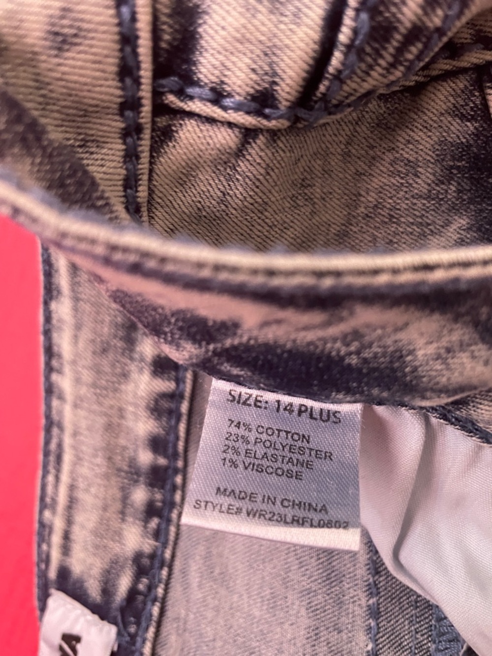 ACID WASH JEANS - Picture 6 of 10